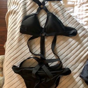BLACK STRAPPY 1 PIECE BIKINI SZ SMALL NVR WORN